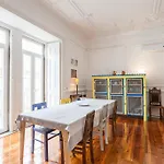 Flh Marques Spacious Flat
